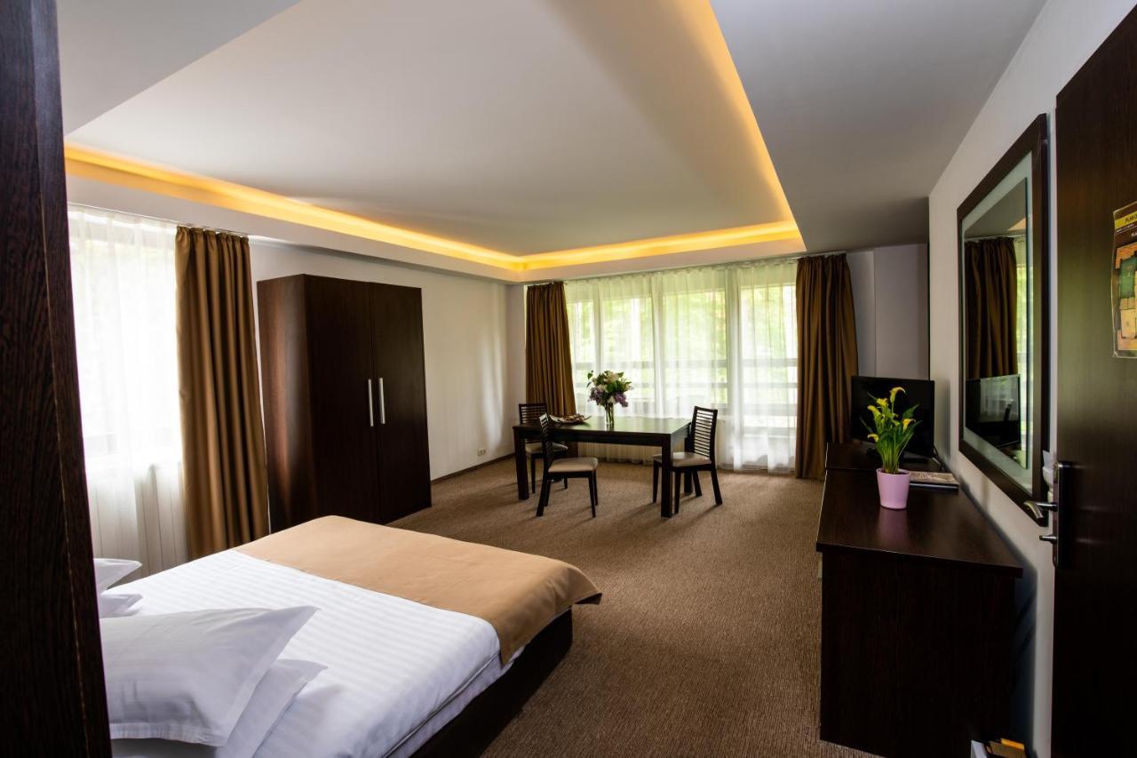 Hotel Smart Sinaia Exterior photo