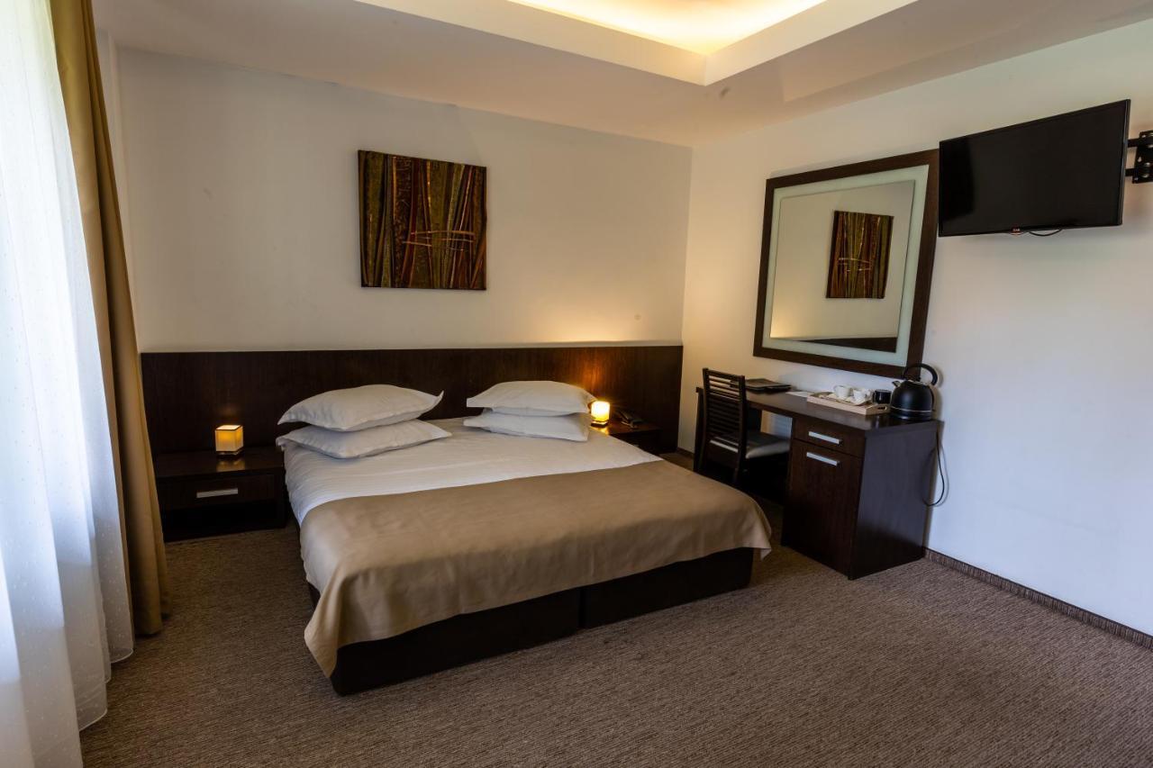 Hotel Smart Sinaia Exterior photo