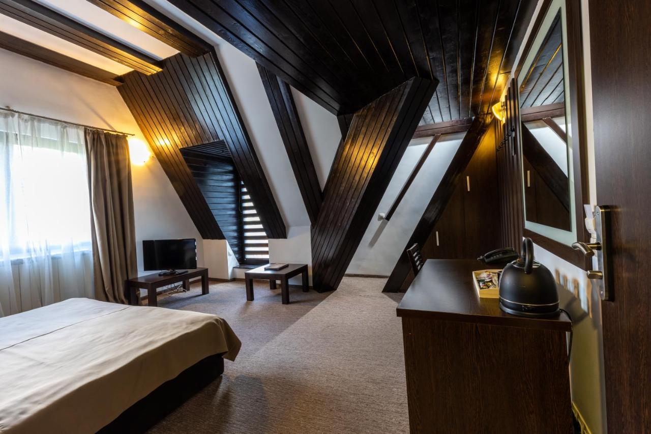 Hotel Smart Sinaia Exterior photo