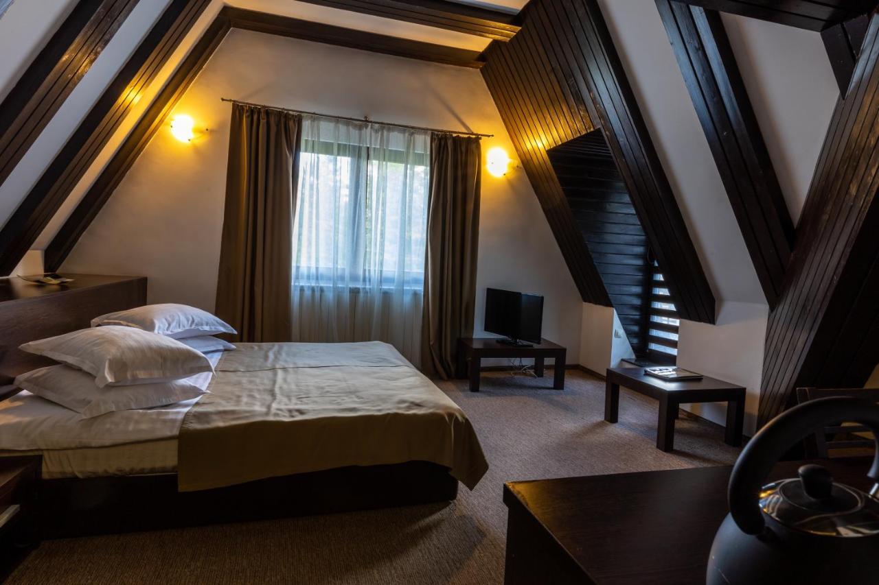 Hotel Smart Sinaia Exterior photo