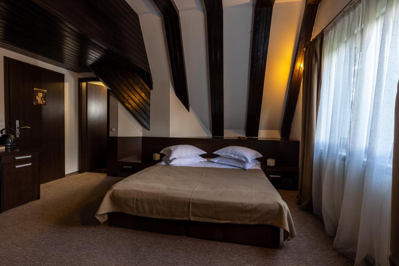 Hotel Smart Sinaia Exterior photo