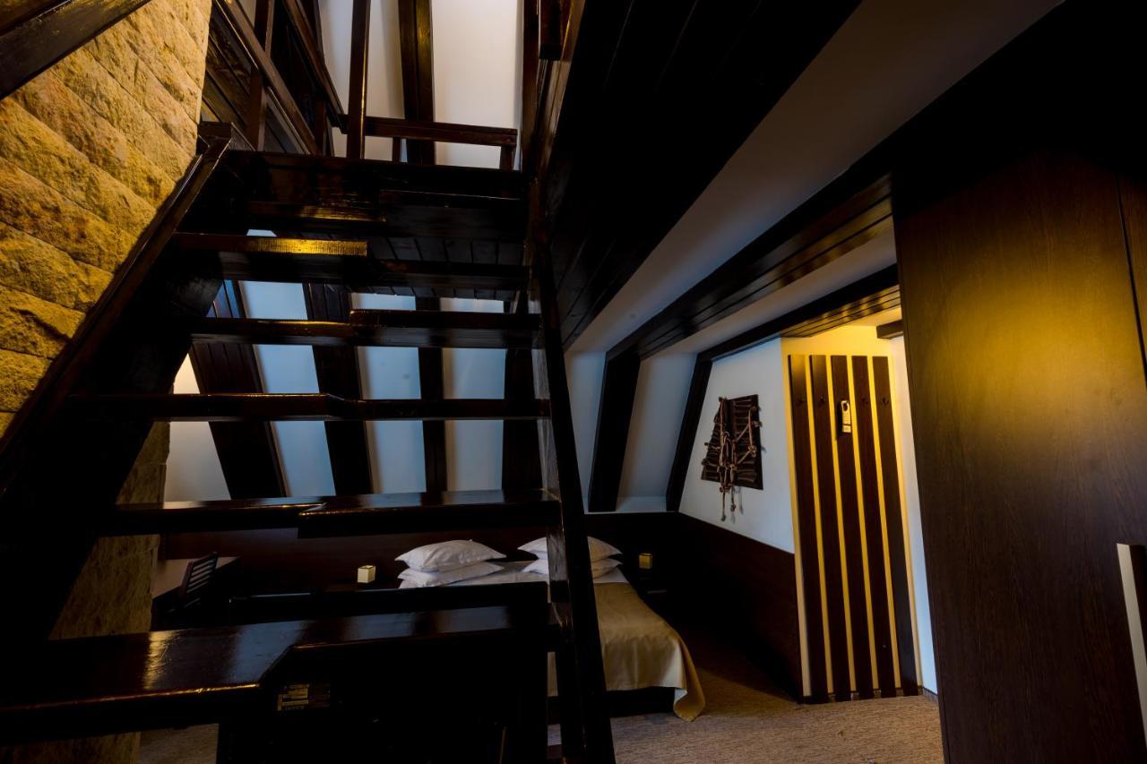 Hotel Smart Sinaia Exterior photo